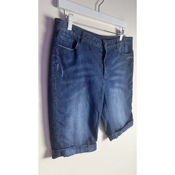 Juicy Couture Dark Wash Distressed Cuff Stretch Lightweight Bermuda Short Sz 10 - Picture 3 of 8